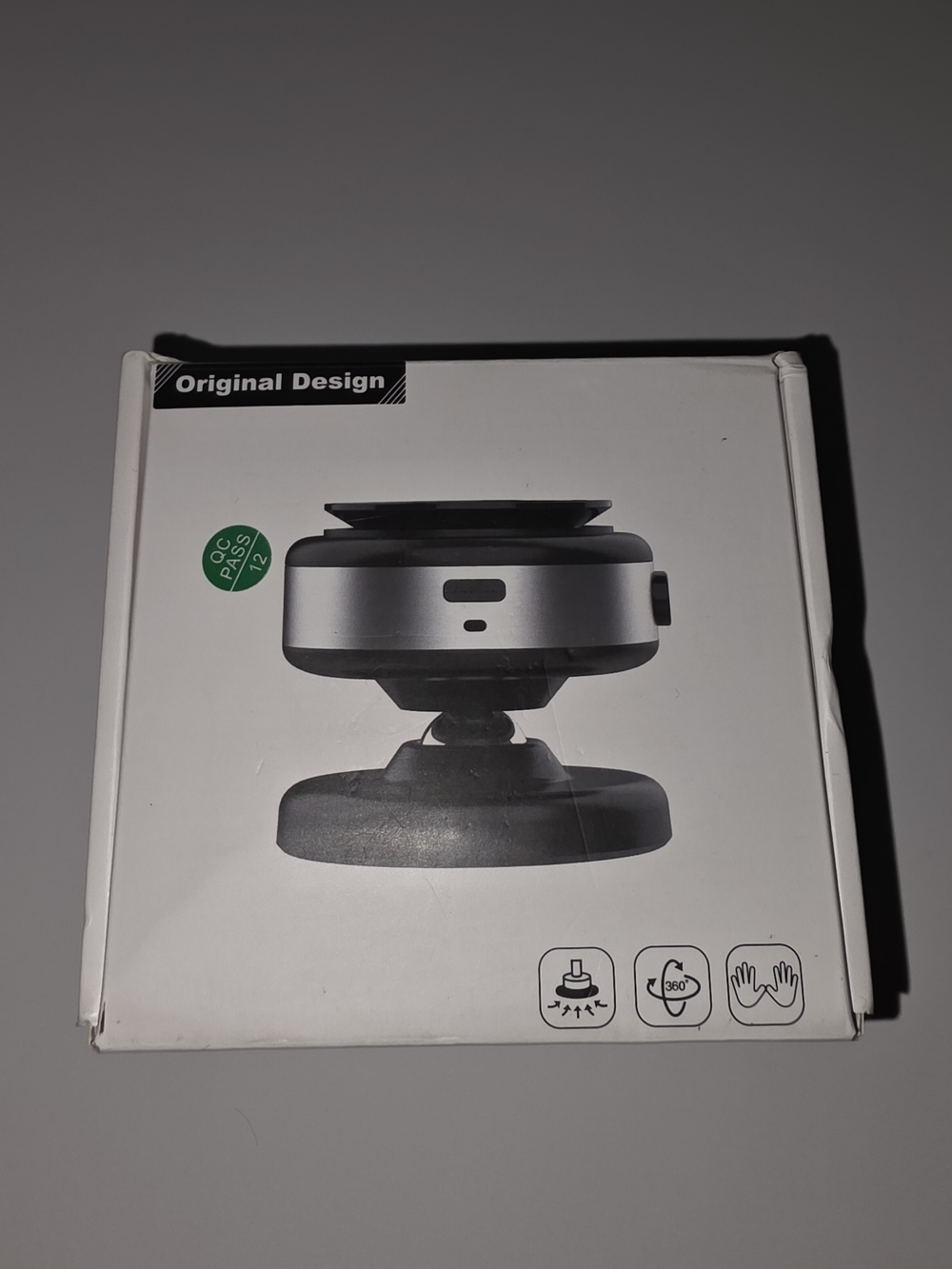 Silver and Black VR Accessory Mount Holder
